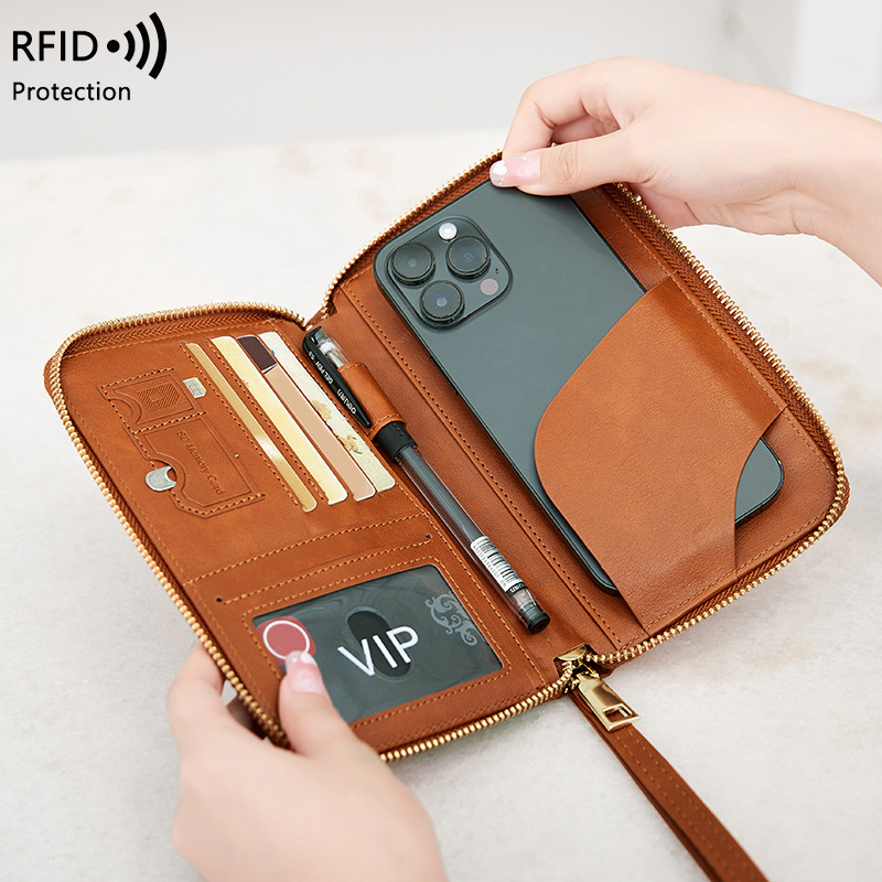 Couverture de passeport en cui - Travel Accessories Essentials avis et prix